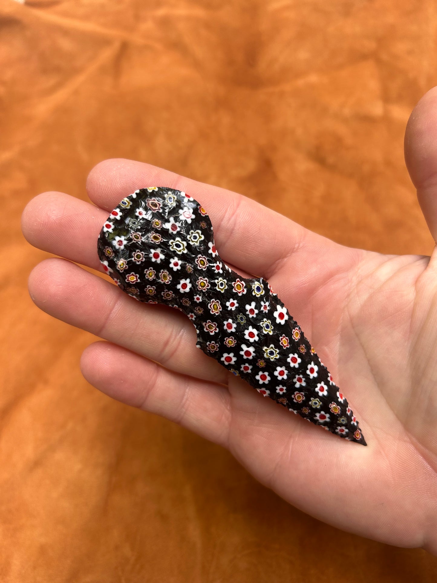 Black Flower Glass Throwing Knife
