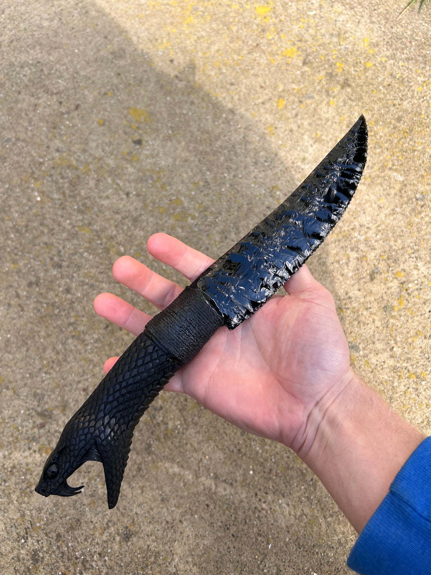 Obsidian Serpent Knife