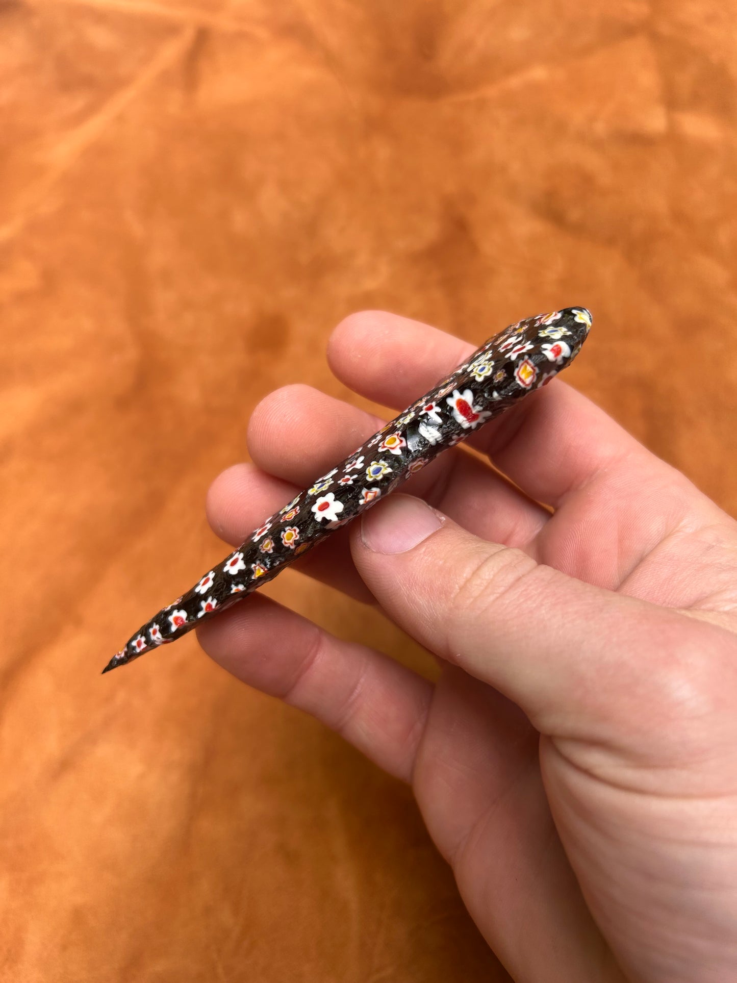 Black Flower Glass Throwing Knife